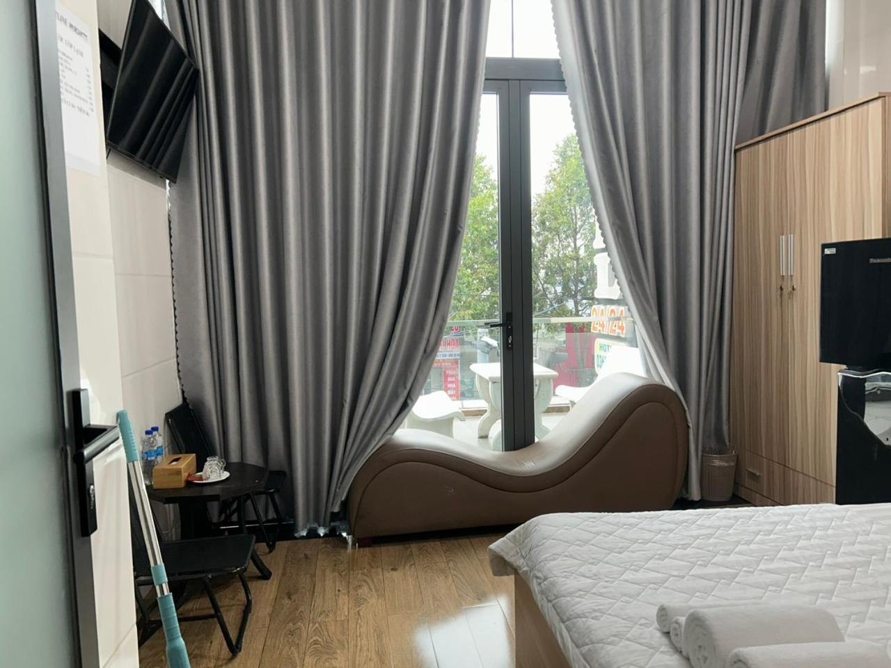 Hotel Hong Cam Trung An Εξωτερικό φωτογραφία